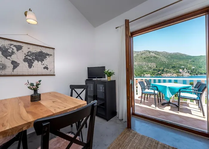Couple Getaway Apartament *