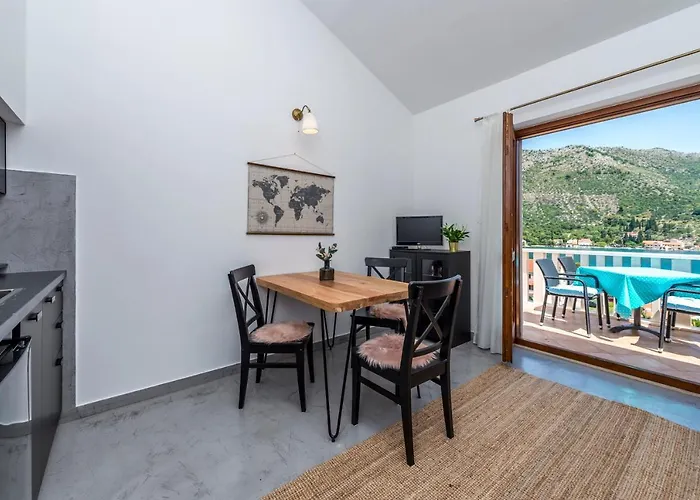 Couple Getaway 두브로브니크